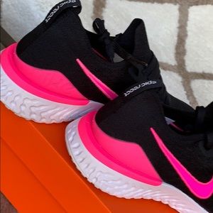 nike epic react black pink